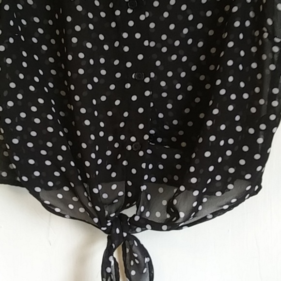 Forever 21 Blue & White Polka Dot Tie Bottom Top - Picture 4 of 5
